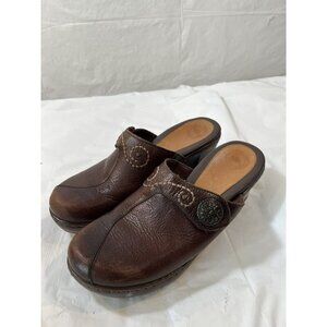 Nurture Women Clogs Mules Heels Size 7.5 M Brown Leather Button Accent Shoes